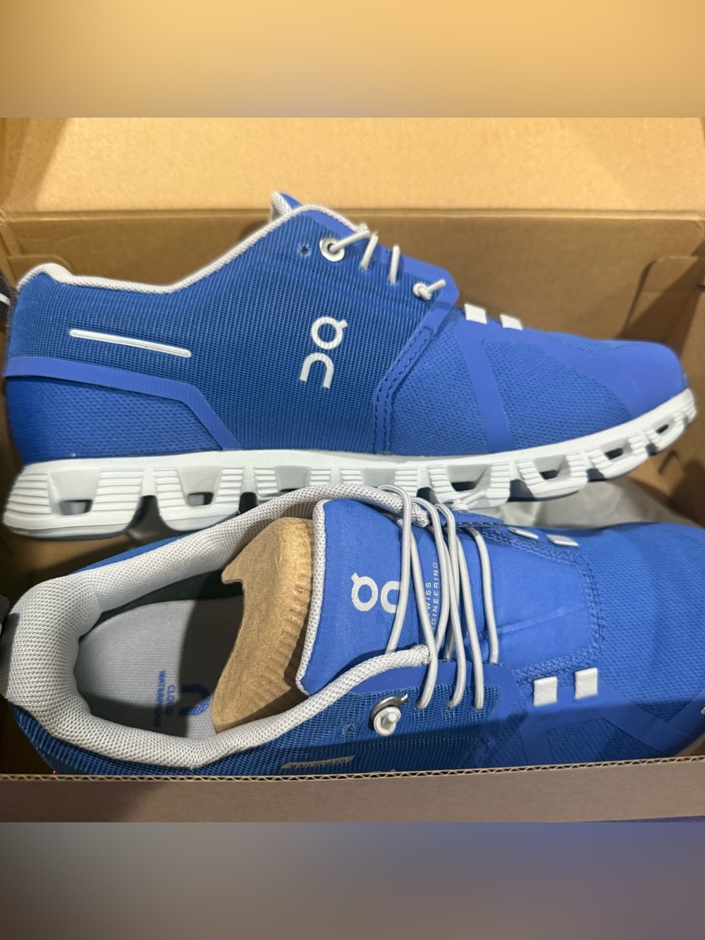 On Running Cloud 5  Running Shoes  - Blue